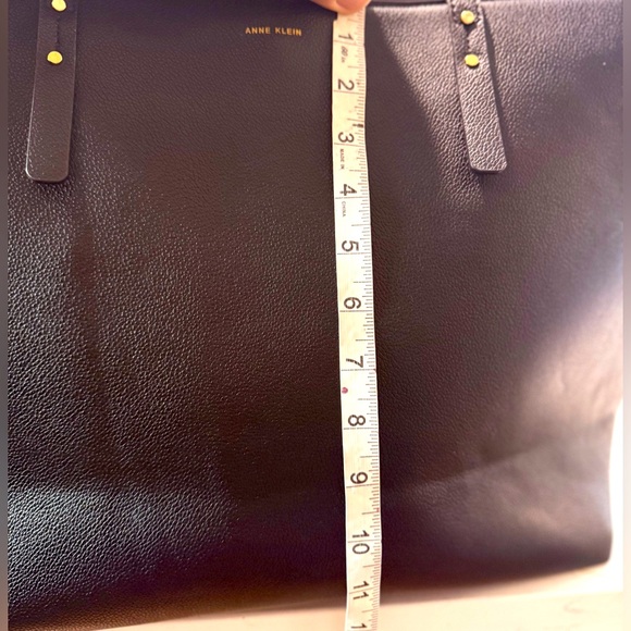 Women’s Anne Klein - Solid Black Faux Leather Tote Handbag - Excellent Condition - Picture 11 of 12